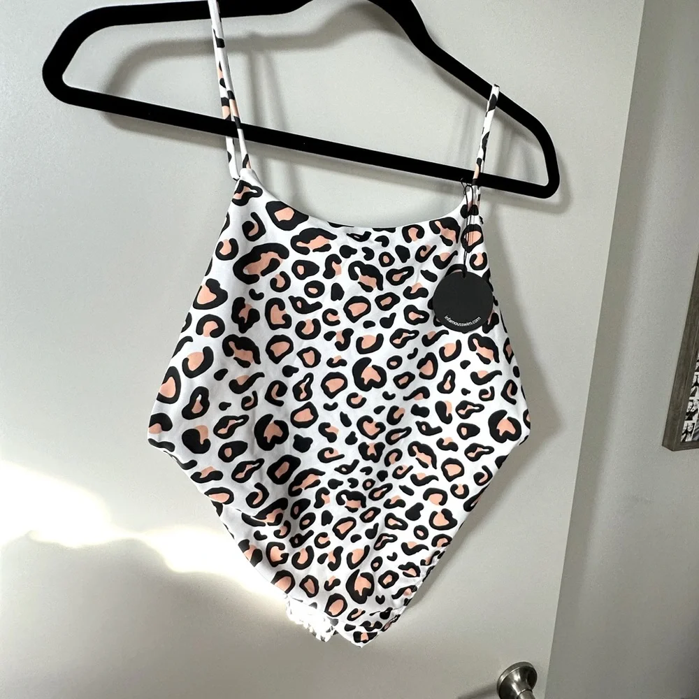 Swim suit - Picture 1 of 2